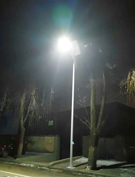 积石山县堆龙德庆太阳能路灯项目