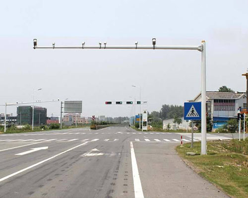 堆龙德庆监控灯